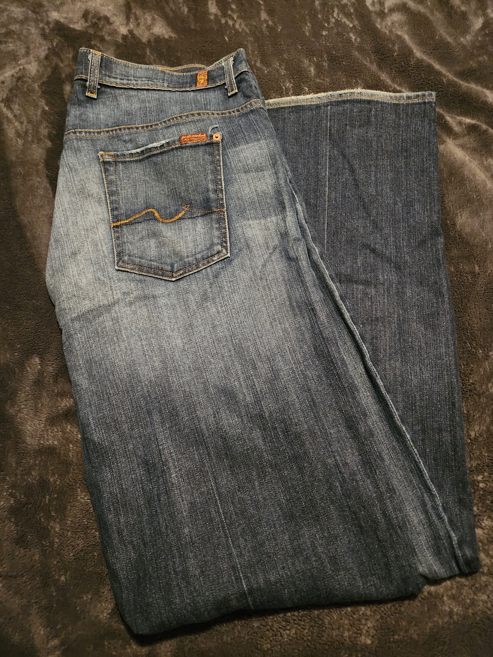 Men's Classic Blue Denim Jeans - Straight Fit